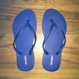 🆕 •Old Navy Women’s Flip Flops•